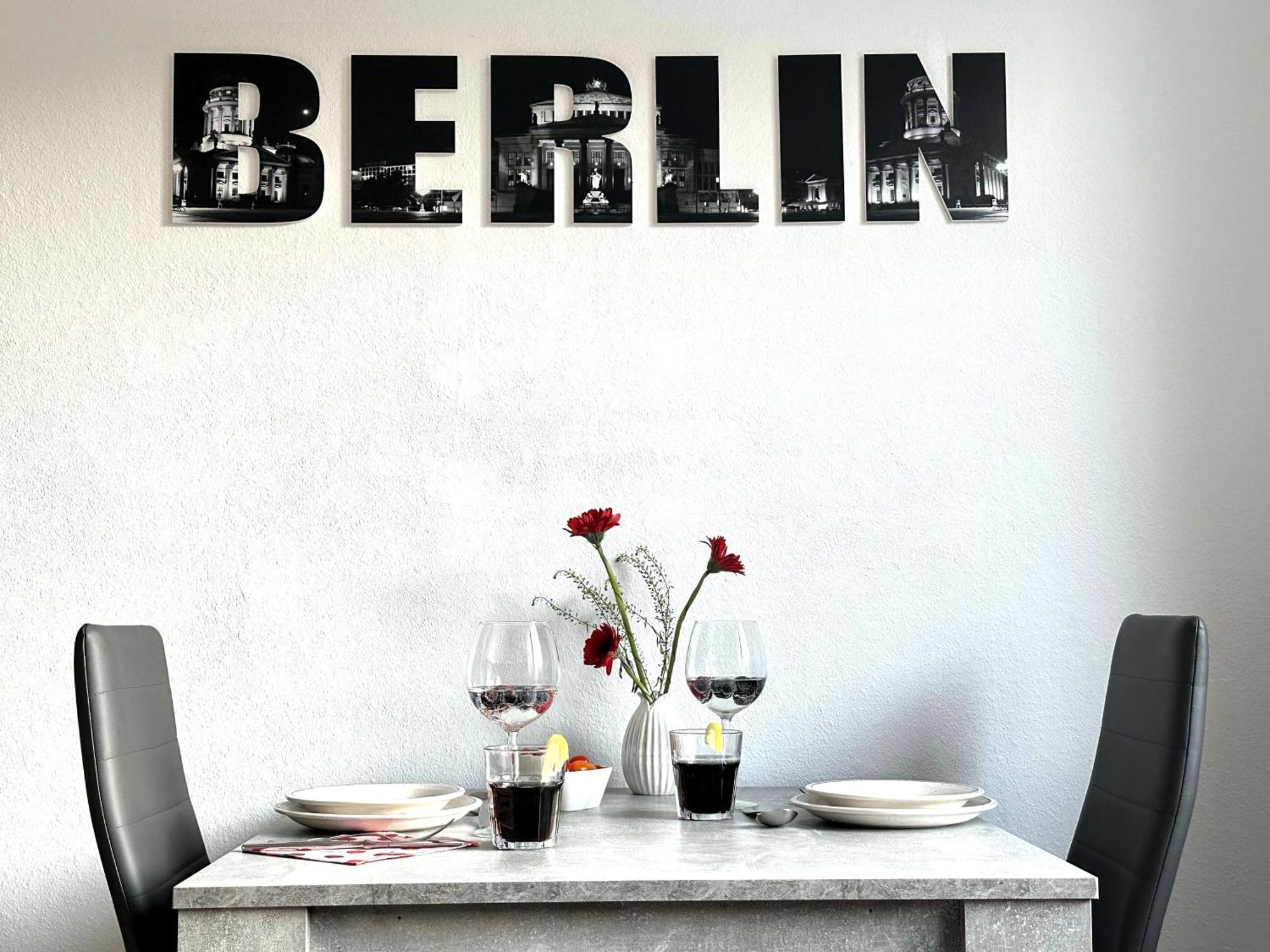 "Ideal" - Berlin Zu Zweit - Citynah, Verkehrsguenstig, Wlan, Supermarkt, Flexibler Check-In Ngoại thất bức ảnh