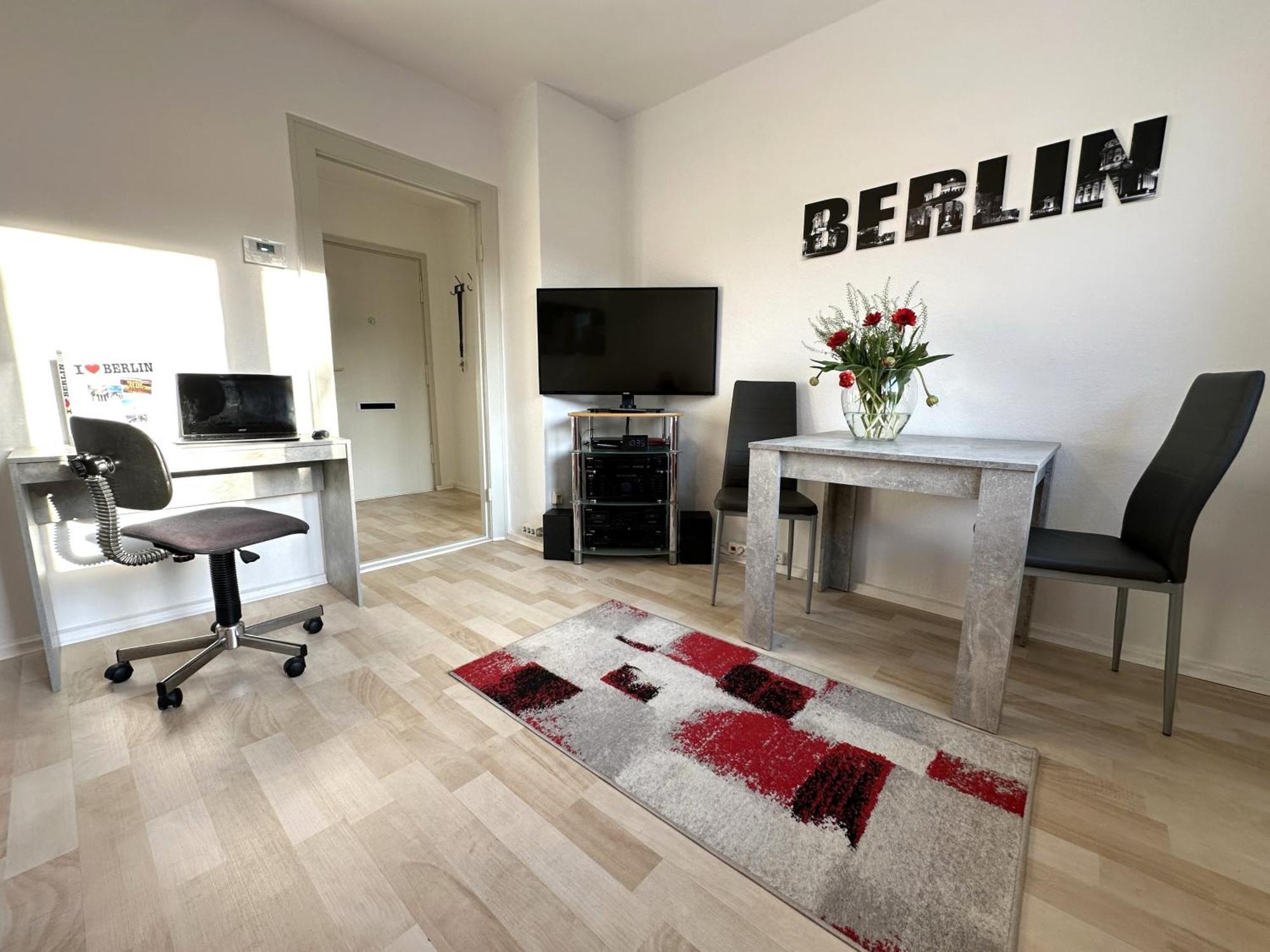 "Ideal" - Berlin Zu Zweit - Citynah, Verkehrsguenstig, Wlan, Supermarkt, Flexibler Check-In Ngoại thất bức ảnh